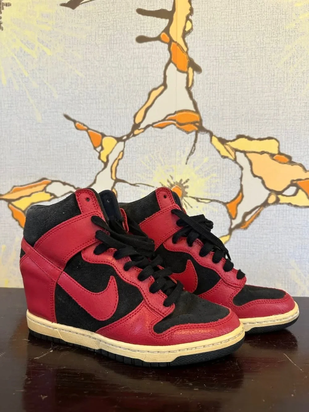 Kids Nike High-Top Sneakers in Red and Black 6.5